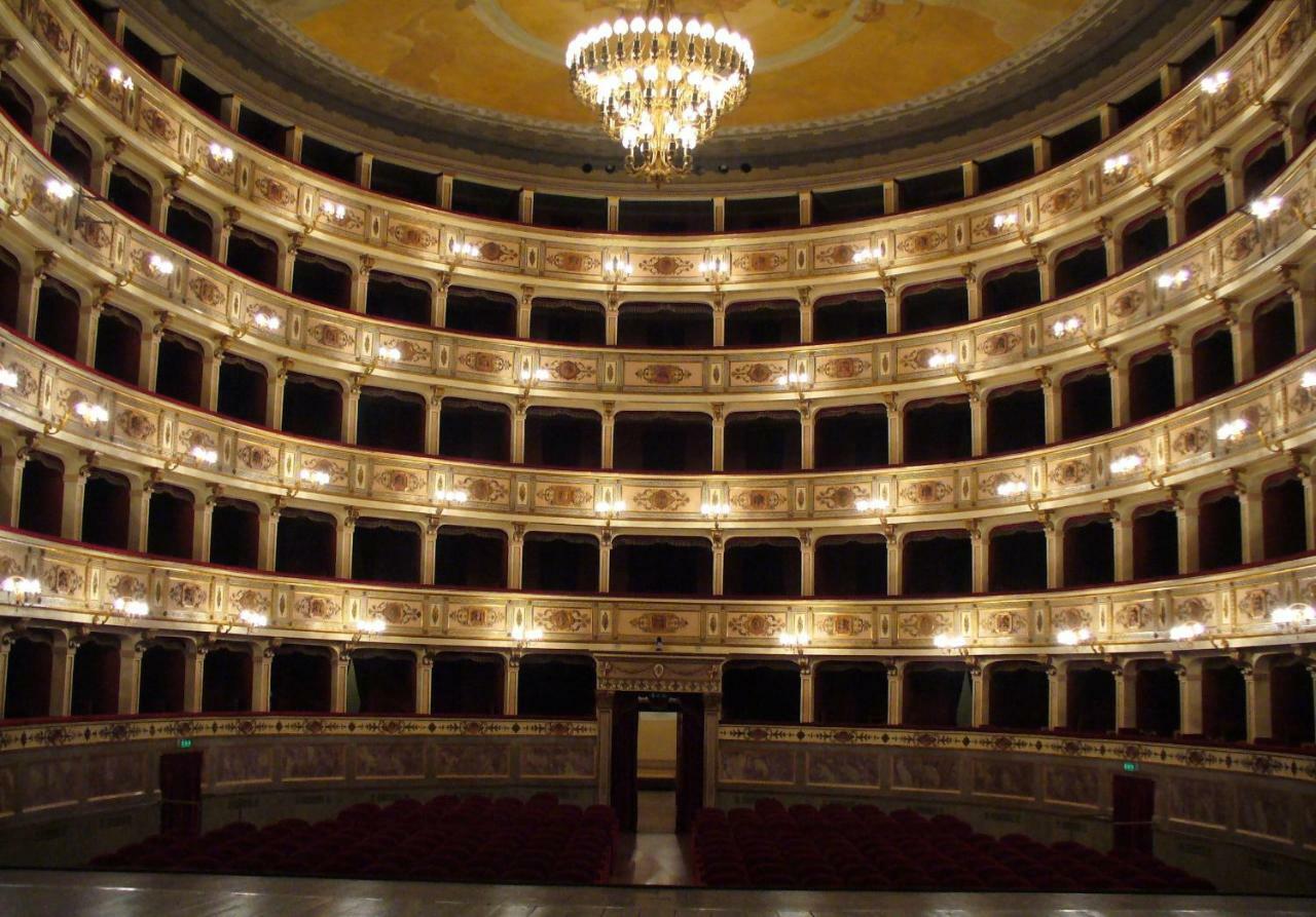 Appartamento A Palazzo Vinci Φέρμο Εξωτερικό φωτογραφία