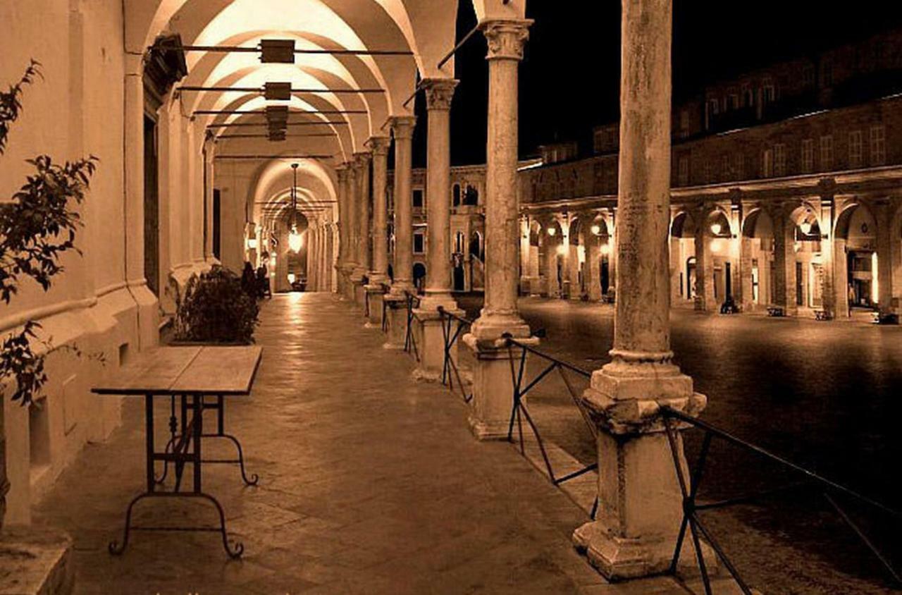 Appartamento A Palazzo Vinci Φέρμο Εξωτερικό φωτογραφία