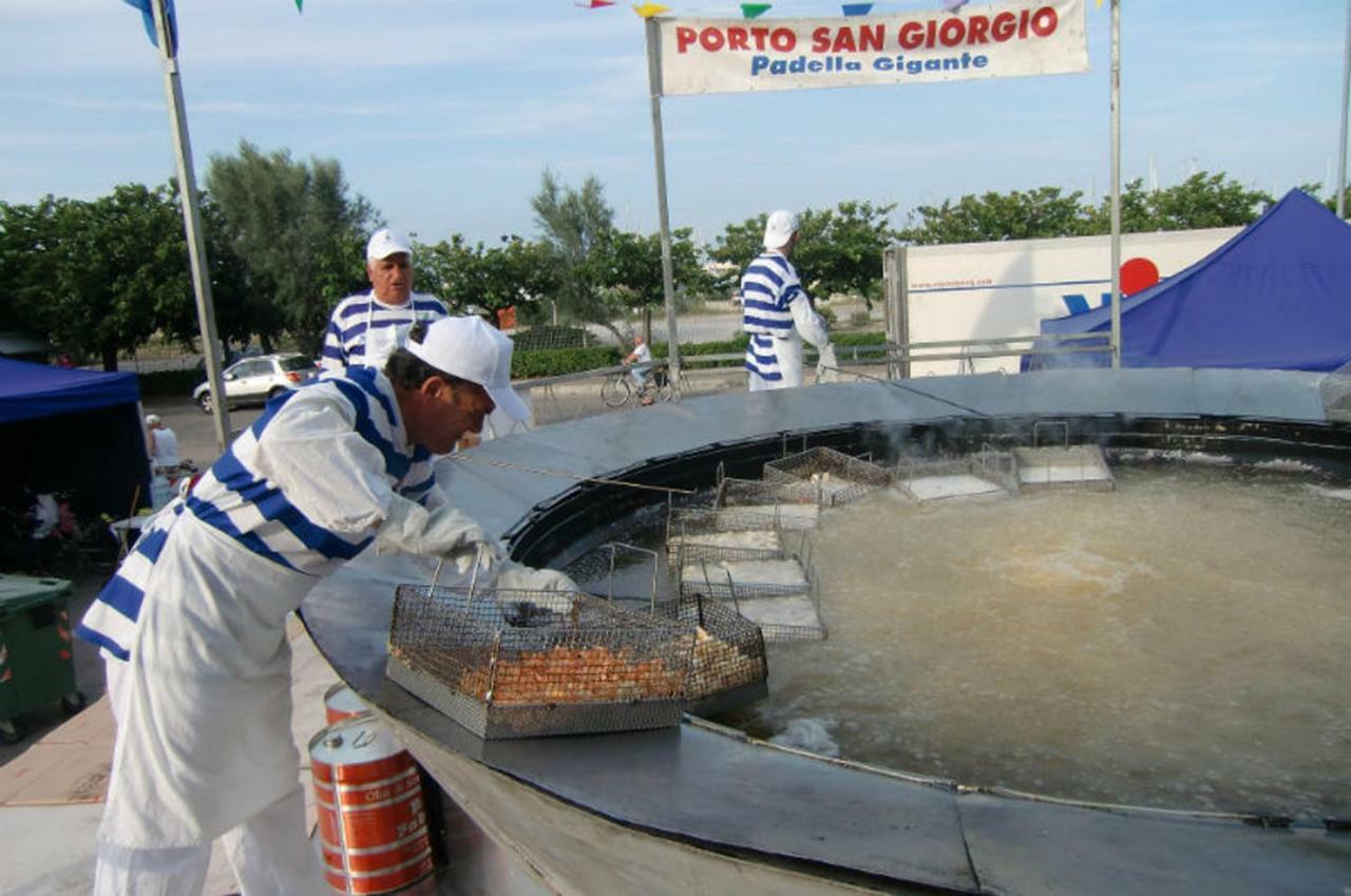 Appartamento A Palazzo Vinci Φέρμο Εξωτερικό φωτογραφία